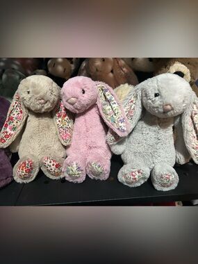 Rare (retired) small blossom Jellycat bunnies bundle